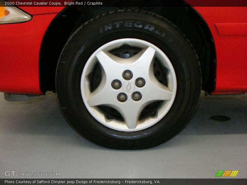Bright Red / Graphite 2000 Chevrolet Cavalier Coupe