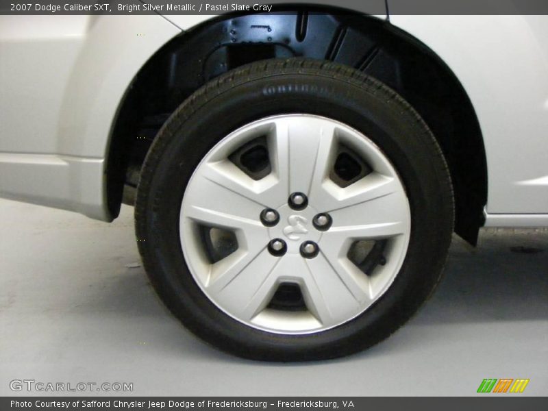 Bright Silver Metallic / Pastel Slate Gray 2007 Dodge Caliber SXT