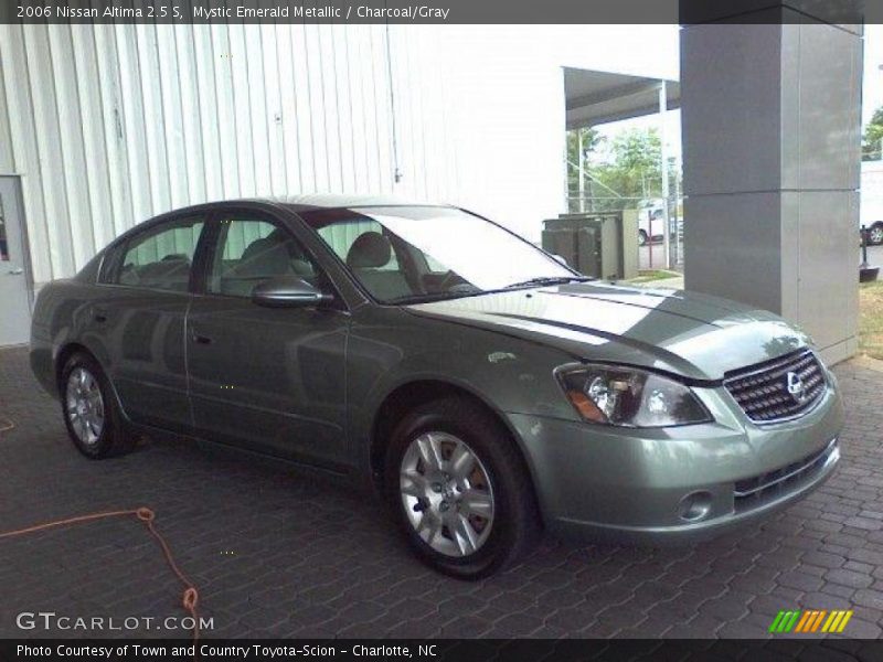 Mystic Emerald Metallic / Charcoal/Gray 2006 Nissan Altima 2.5 S