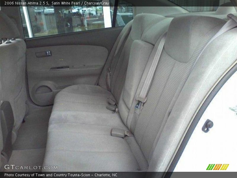 Satin White Pearl / Charcoal/Gray 2006 Nissan Altima 2.5 S