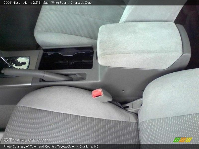 Satin White Pearl / Charcoal/Gray 2006 Nissan Altima 2.5 S