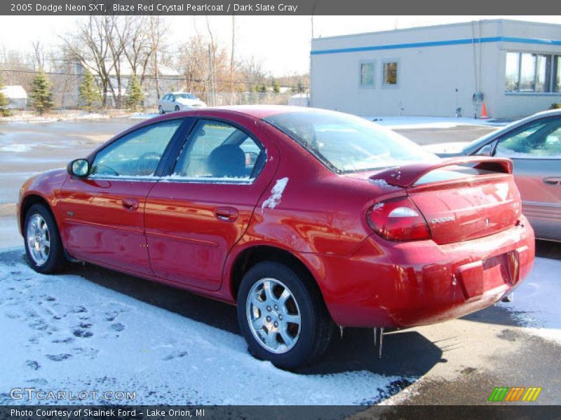 Blaze Red Crystal Pearlcoat / Dark Slate Gray 2005 Dodge Neon SXT