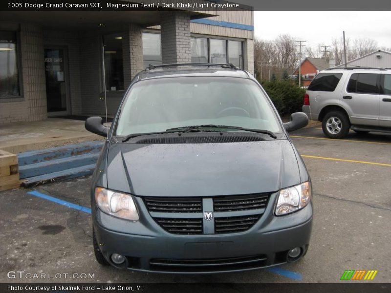 Magnesium Pearl / Dark Khaki/Light Graystone 2005 Dodge Grand Caravan SXT