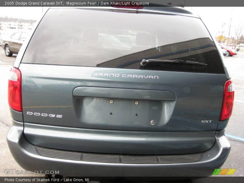 Magnesium Pearl / Dark Khaki/Light Graystone 2005 Dodge Grand Caravan SXT