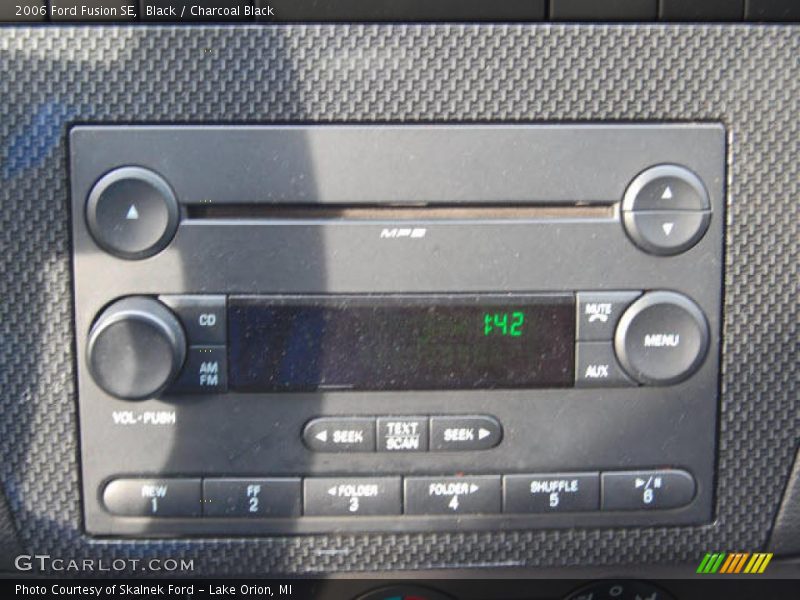 Black / Charcoal Black 2006 Ford Fusion SE