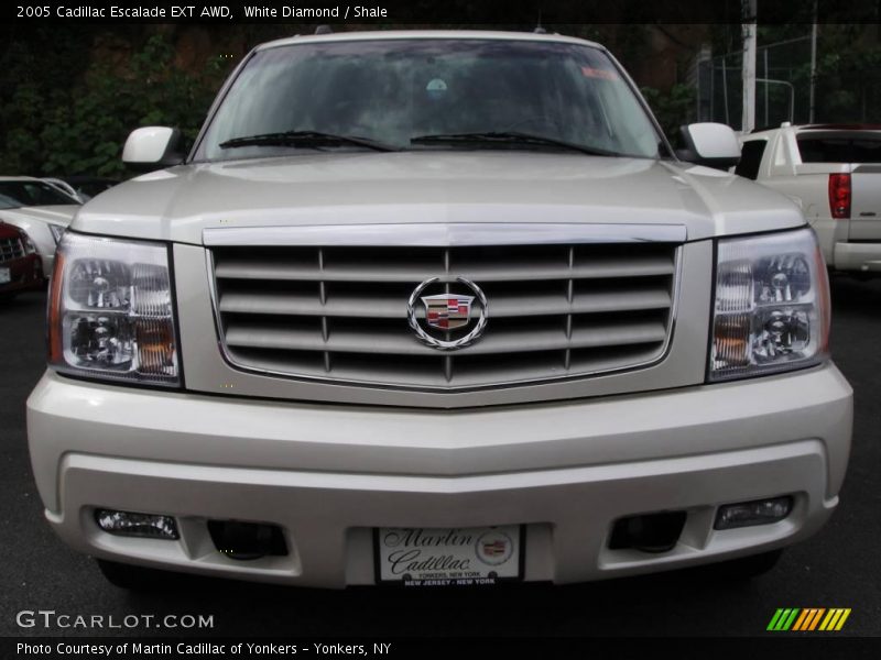 White Diamond / Shale 2005 Cadillac Escalade EXT AWD