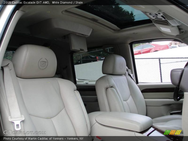 White Diamond / Shale 2005 Cadillac Escalade EXT AWD