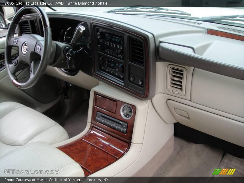 White Diamond / Shale 2005 Cadillac Escalade EXT AWD