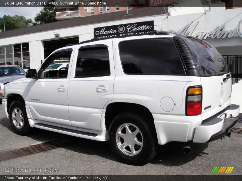 Summit White / Sandstone 2004 GMC Yukon Denali AWD