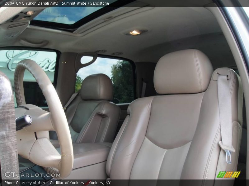 Summit White / Sandstone 2004 GMC Yukon Denali AWD