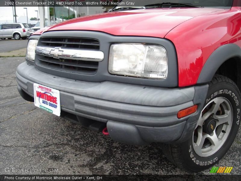 Wildfire Red / Medium Gray 2002 Chevrolet Tracker ZR2 4WD Hard Top