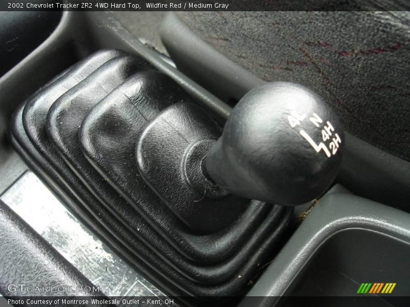 Wildfire Red / Medium Gray 2002 Chevrolet Tracker ZR2 4WD Hard Top