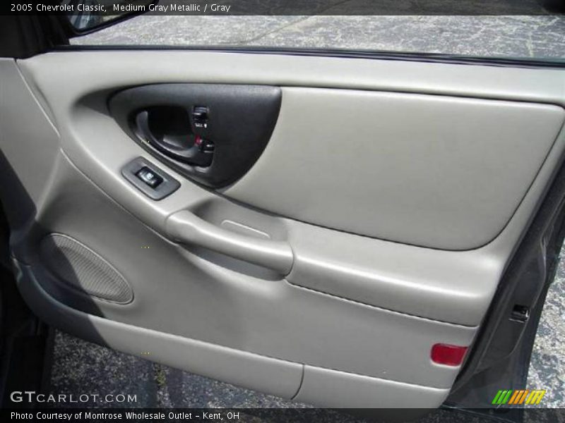 Medium Gray Metallic / Gray 2005 Chevrolet Classic