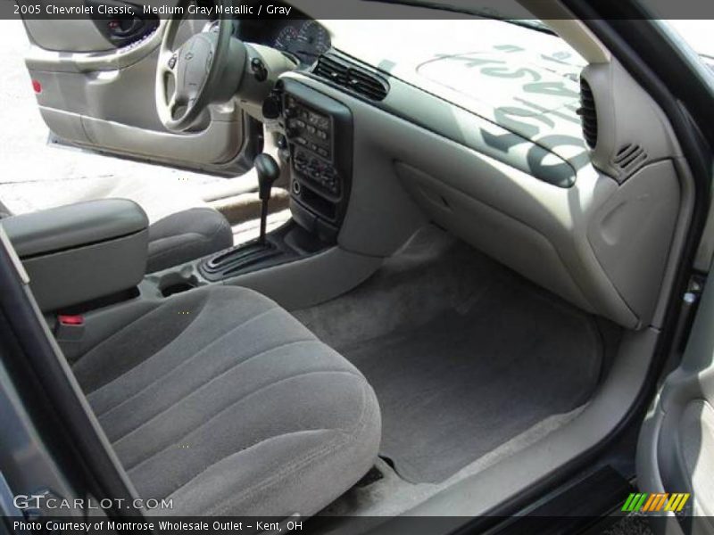 Medium Gray Metallic / Gray 2005 Chevrolet Classic