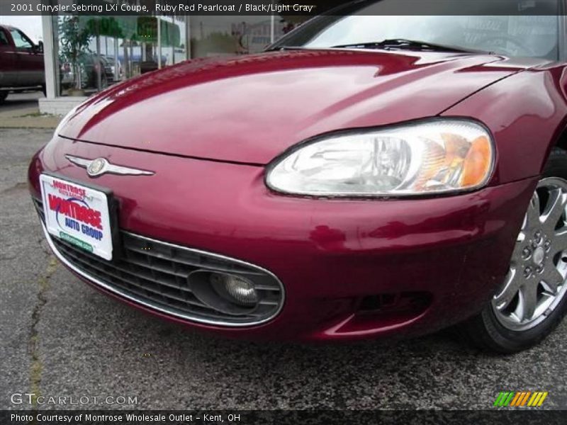 Ruby Red Pearlcoat / Black/Light Gray 2001 Chrysler Sebring LXi Coupe