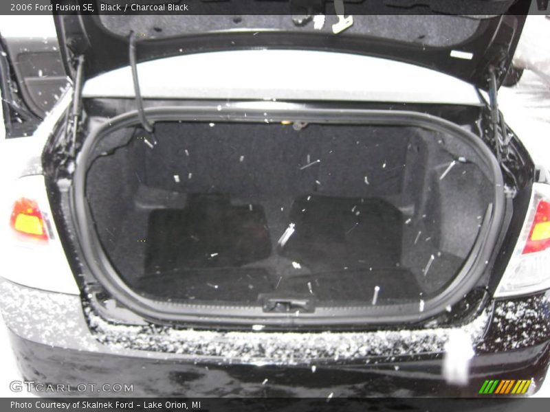 Black / Charcoal Black 2006 Ford Fusion SE