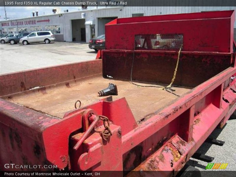 Ultra Red / Red 1995 Ford F350 XL Regular Cab Chassis Dump Truck
