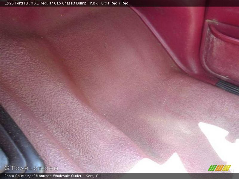 Ultra Red / Red 1995 Ford F350 XL Regular Cab Chassis Dump Truck