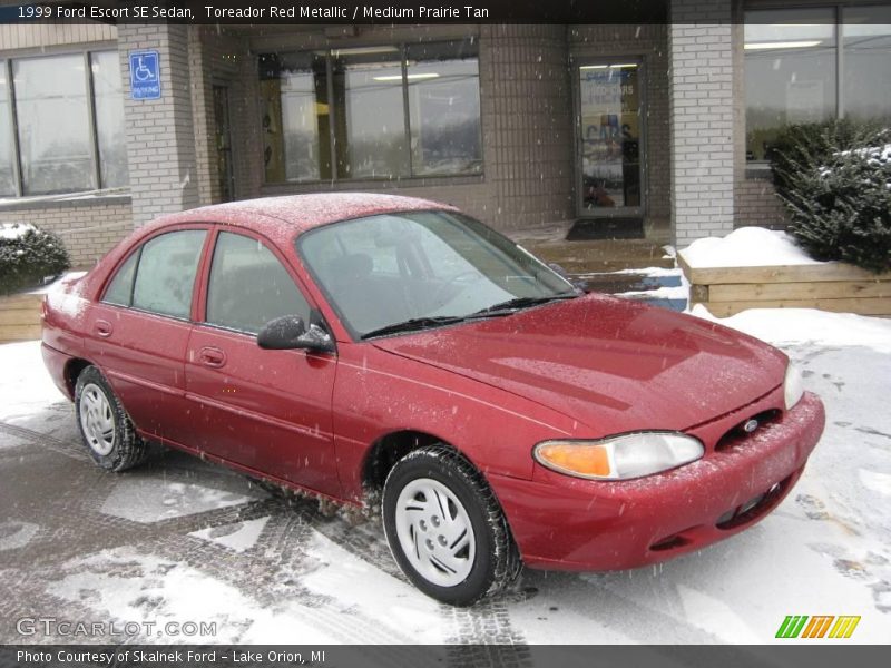 Toreador Red Metallic / Medium Prairie Tan 1999 Ford Escort SE Sedan
