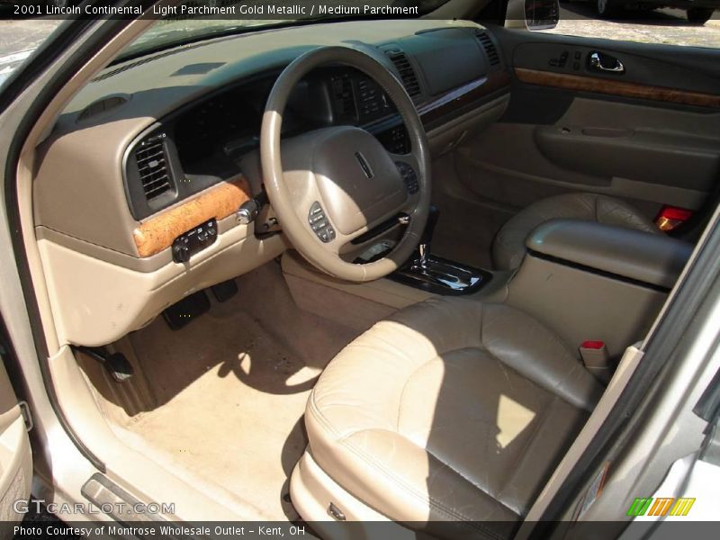 Light Parchment Gold Metallic / Medium Parchment 2001 Lincoln Continental