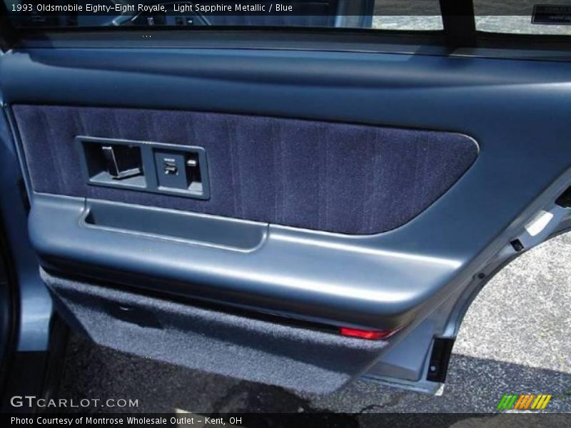 Light Sapphire Metallic / Blue 1993 Oldsmobile Eighty-Eight Royale