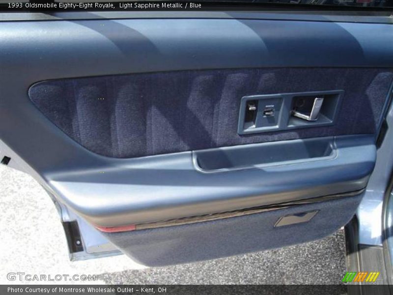 Light Sapphire Metallic / Blue 1993 Oldsmobile Eighty-Eight Royale