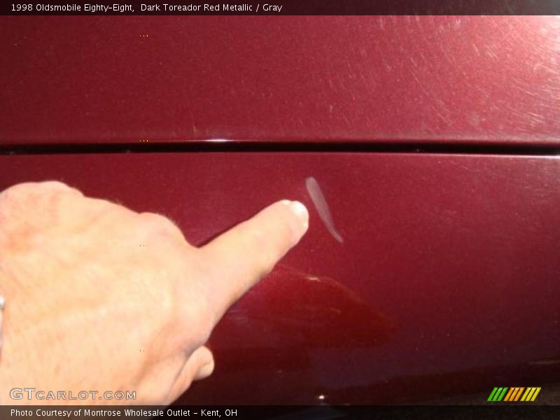 Dark Toreador Red Metallic / Gray 1998 Oldsmobile Eighty-Eight
