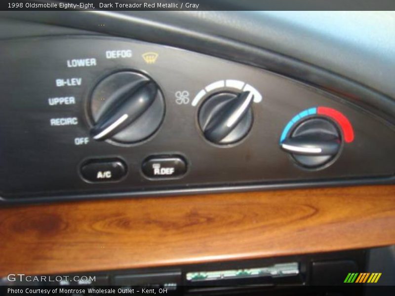 Dark Toreador Red Metallic / Gray 1998 Oldsmobile Eighty-Eight
