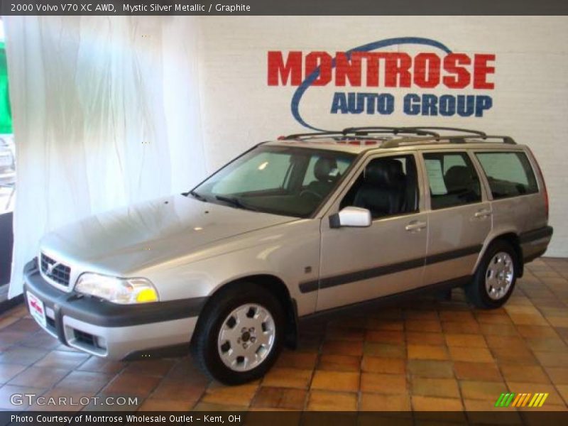 Mystic Silver Metallic / Graphite 2000 Volvo V70 XC AWD