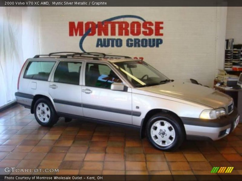 Mystic Silver Metallic / Graphite 2000 Volvo V70 XC AWD