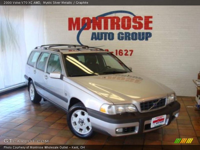 Mystic Silver Metallic / Graphite 2000 Volvo V70 XC AWD