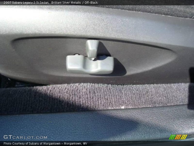 Brilliant Silver Metallic / Off-Black 2007 Subaru Legacy 2.5i Sedan