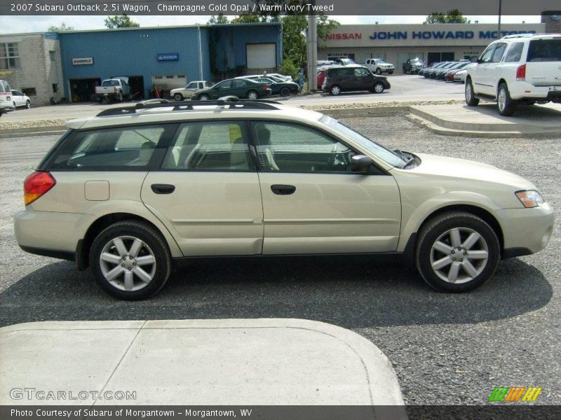 Champagne Gold Opal / Warm Ivory Tweed 2007 Subaru Outback 2.5i Wagon