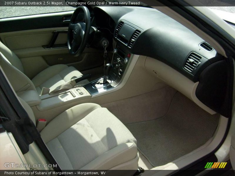 Champagne Gold Opal / Warm Ivory Tweed 2007 Subaru Outback 2.5i Wagon