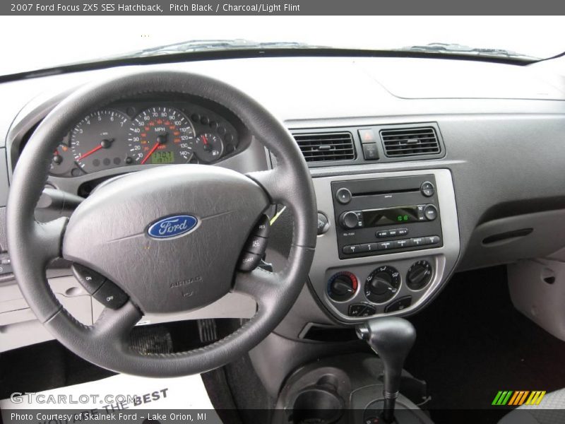 Pitch Black / Charcoal/Light Flint 2007 Ford Focus ZX5 SES Hatchback