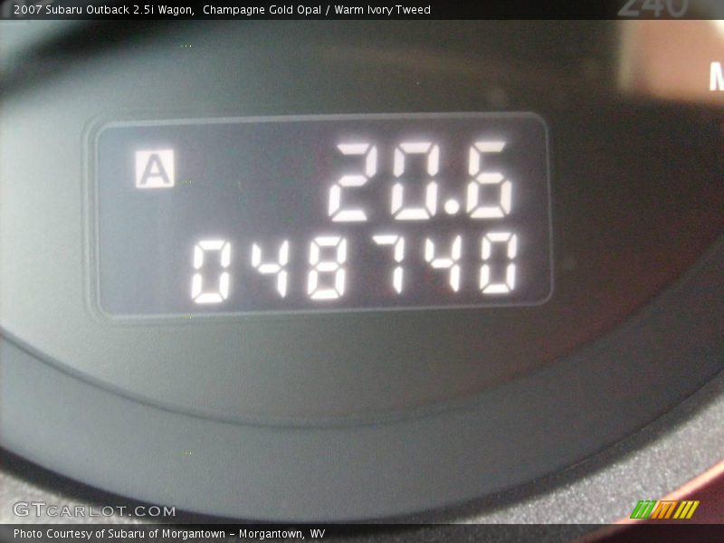 Champagne Gold Opal / Warm Ivory Tweed 2007 Subaru Outback 2.5i Wagon