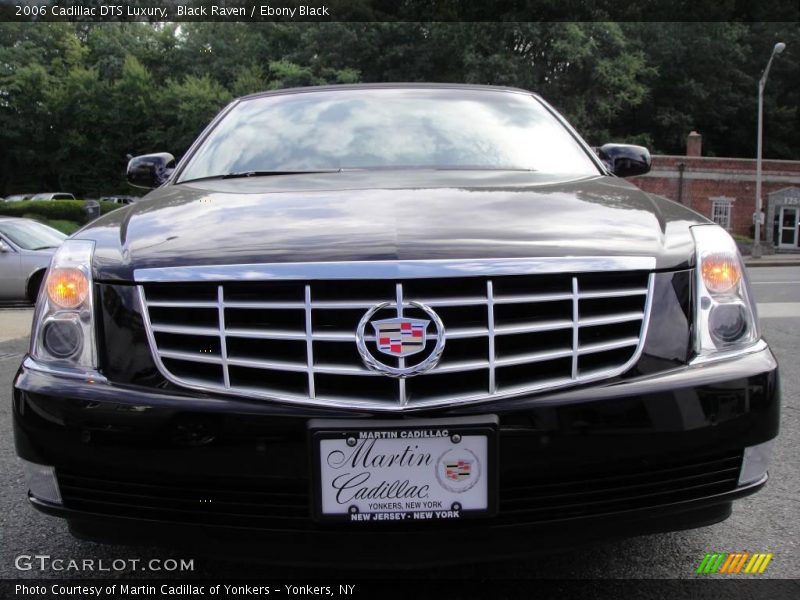 Black Raven / Ebony Black 2006 Cadillac DTS Luxury