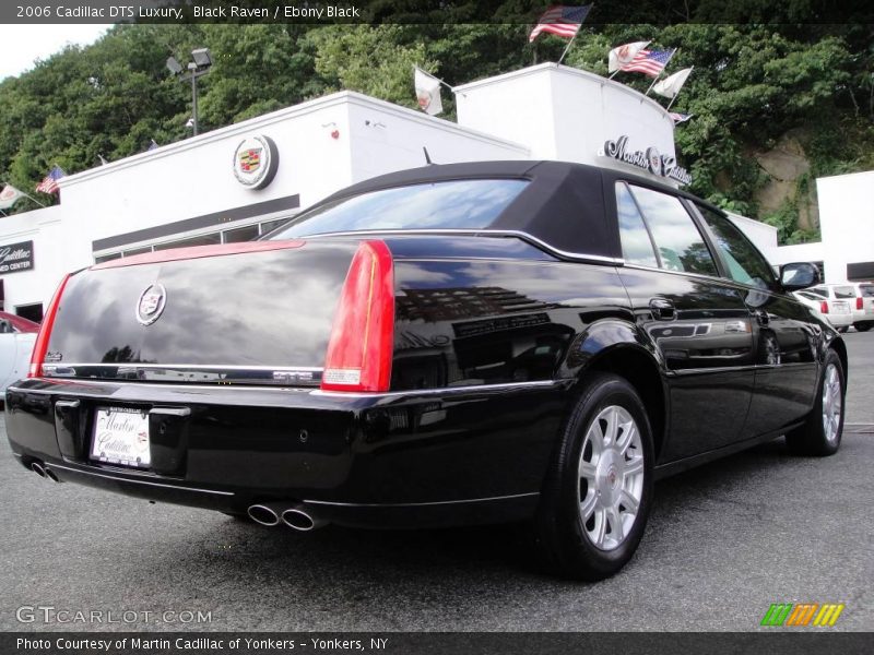 Black Raven / Ebony Black 2006 Cadillac DTS Luxury