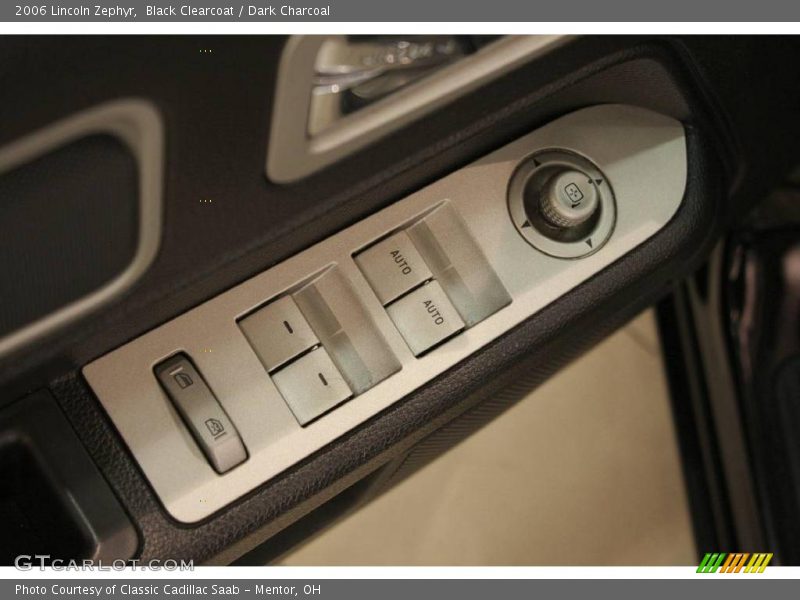 Black Clearcoat / Dark Charcoal 2006 Lincoln Zephyr