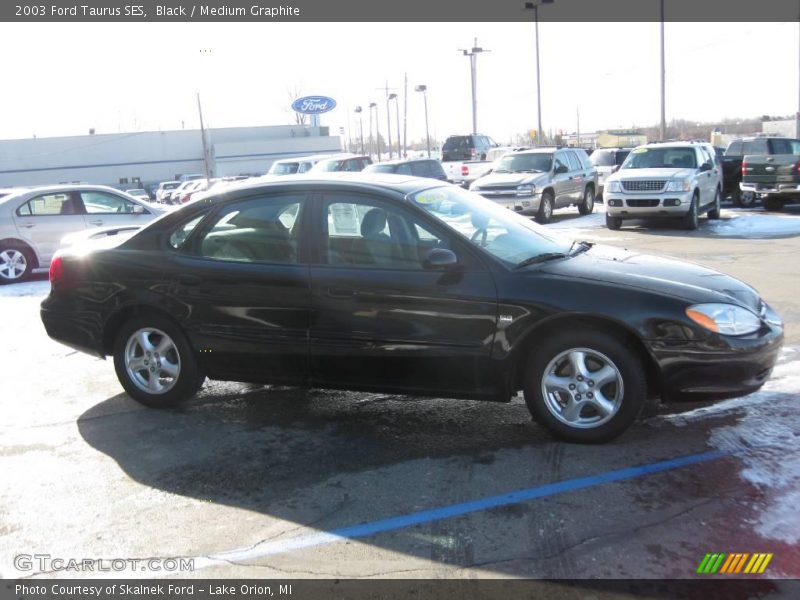 Black / Medium Graphite 2003 Ford Taurus SES