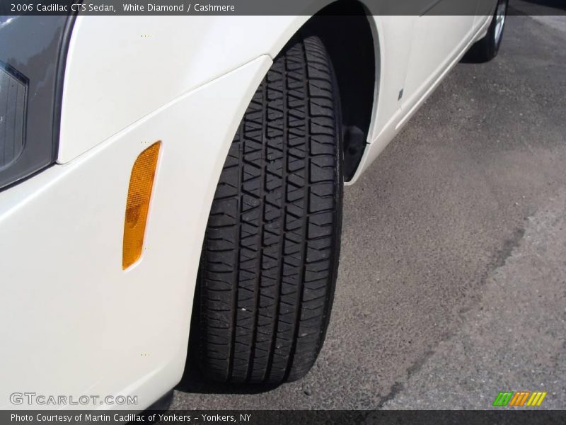White Diamond / Cashmere 2006 Cadillac CTS Sedan