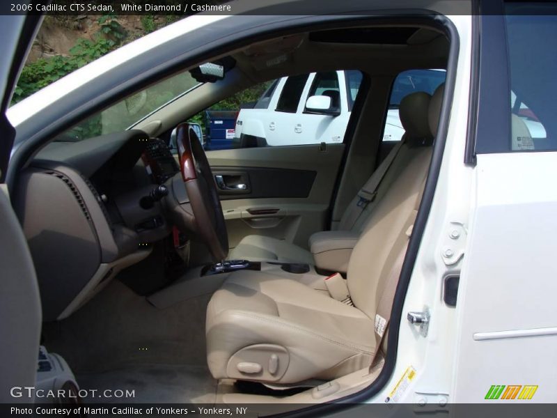 White Diamond / Cashmere 2006 Cadillac CTS Sedan
