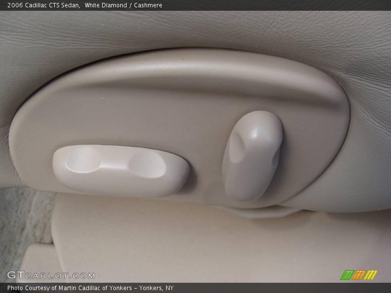 White Diamond / Cashmere 2006 Cadillac CTS Sedan