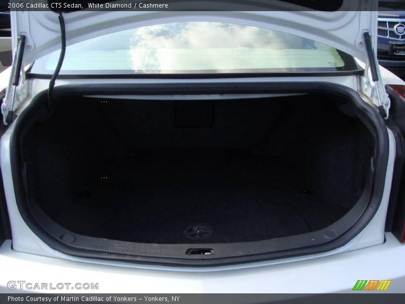 White Diamond / Cashmere 2006 Cadillac CTS Sedan