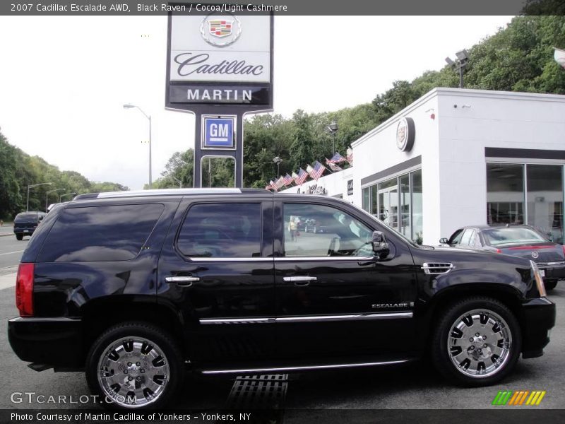 Black Raven / Cocoa/Light Cashmere 2007 Cadillac Escalade AWD