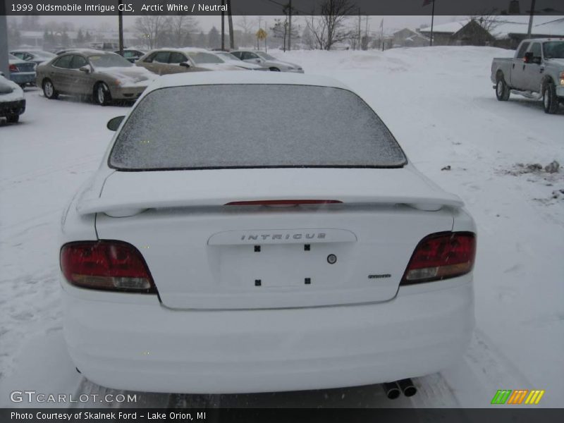 Arctic White / Neutral 1999 Oldsmobile Intrigue GLS