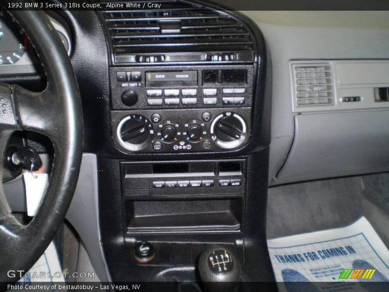Alpine White / Gray 1992 BMW 3 Series 318is Coupe