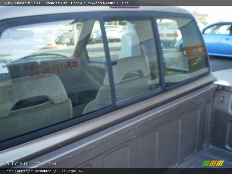 Light Autumnwood Metallic / Beige 1997 Chevrolet S10 LS Extended Cab