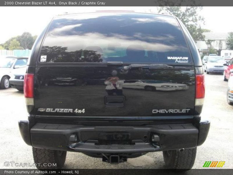 Onyx Black / Graphite Gray 2000 Chevrolet Blazer LT 4x4