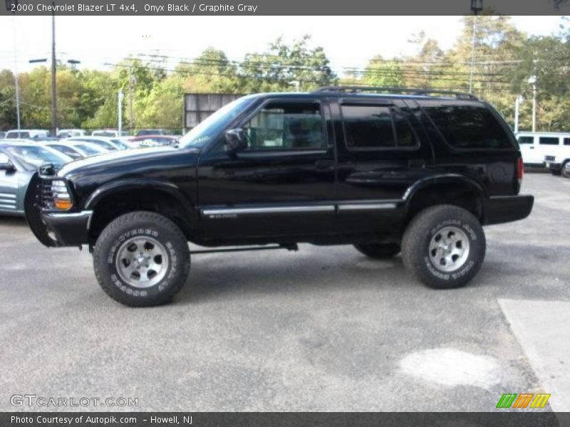 Onyx Black / Graphite Gray 2000 Chevrolet Blazer LT 4x4